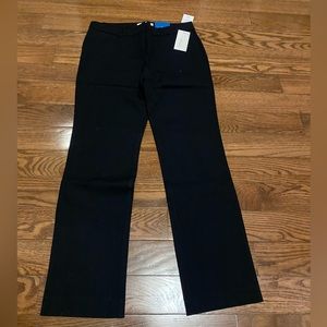 Ricki’s Woman’s Miracle Straight Pant size 6 short